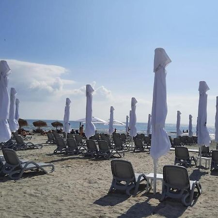 Holiday Rezidence Kazeboo Beach Lägenhet Năvodari Exteriör bild